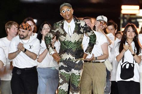 pharrell williams louis vuitton fashion show|pharrell williams live stream.